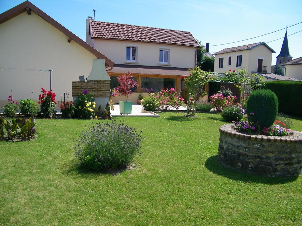 Bed and Breakfast Au Pied Du Cognelot Chalindrey Екстер'єр фото